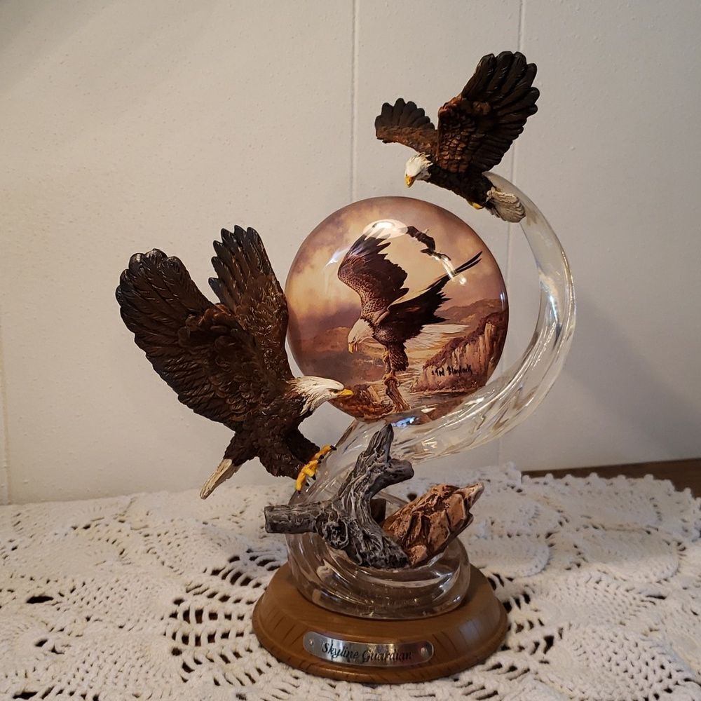 Vtg 2004 Bradford Exchange "Skyline Guardian" from Majestic Flights Collection